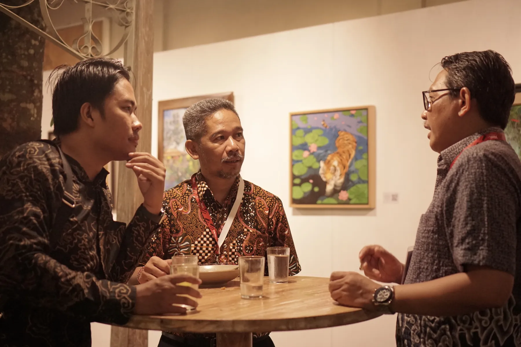 A conversation at a high table